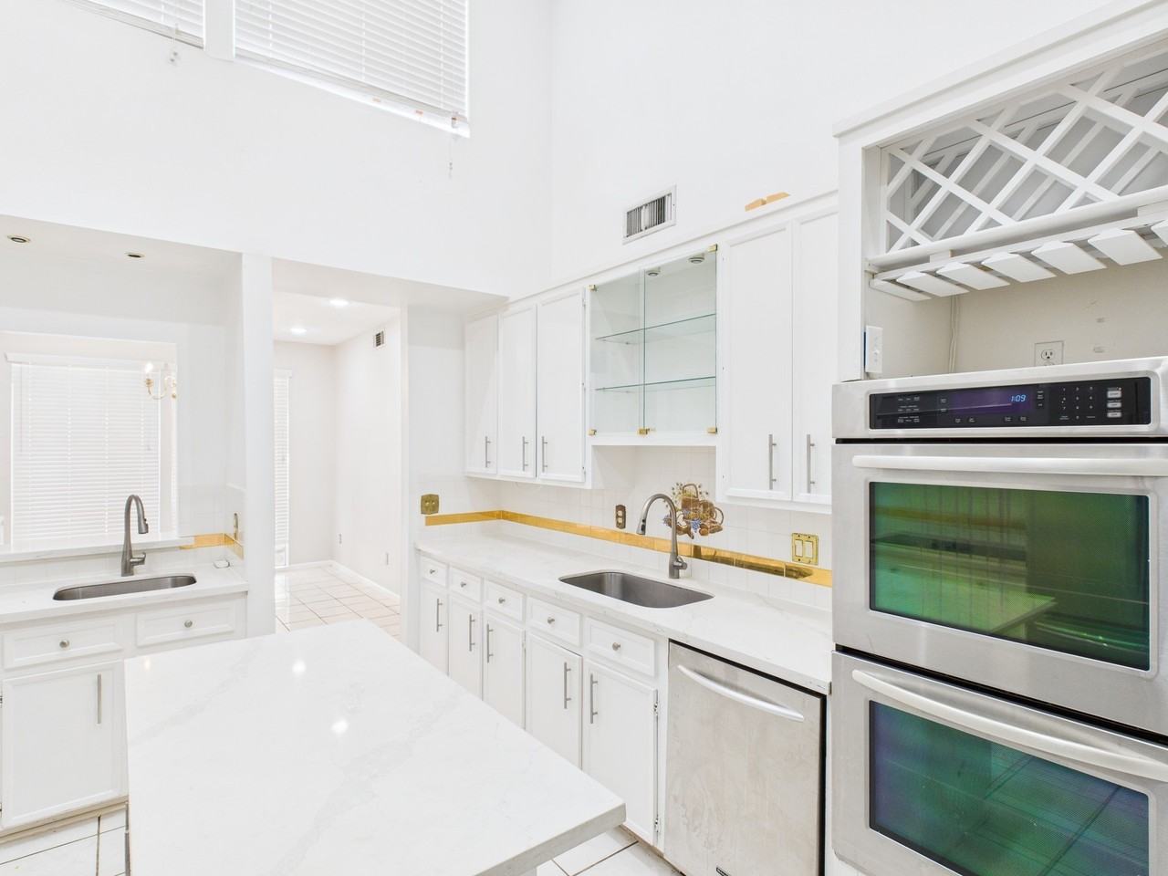 7611 Hopewell Lane #7611 - Photo 7 of 30