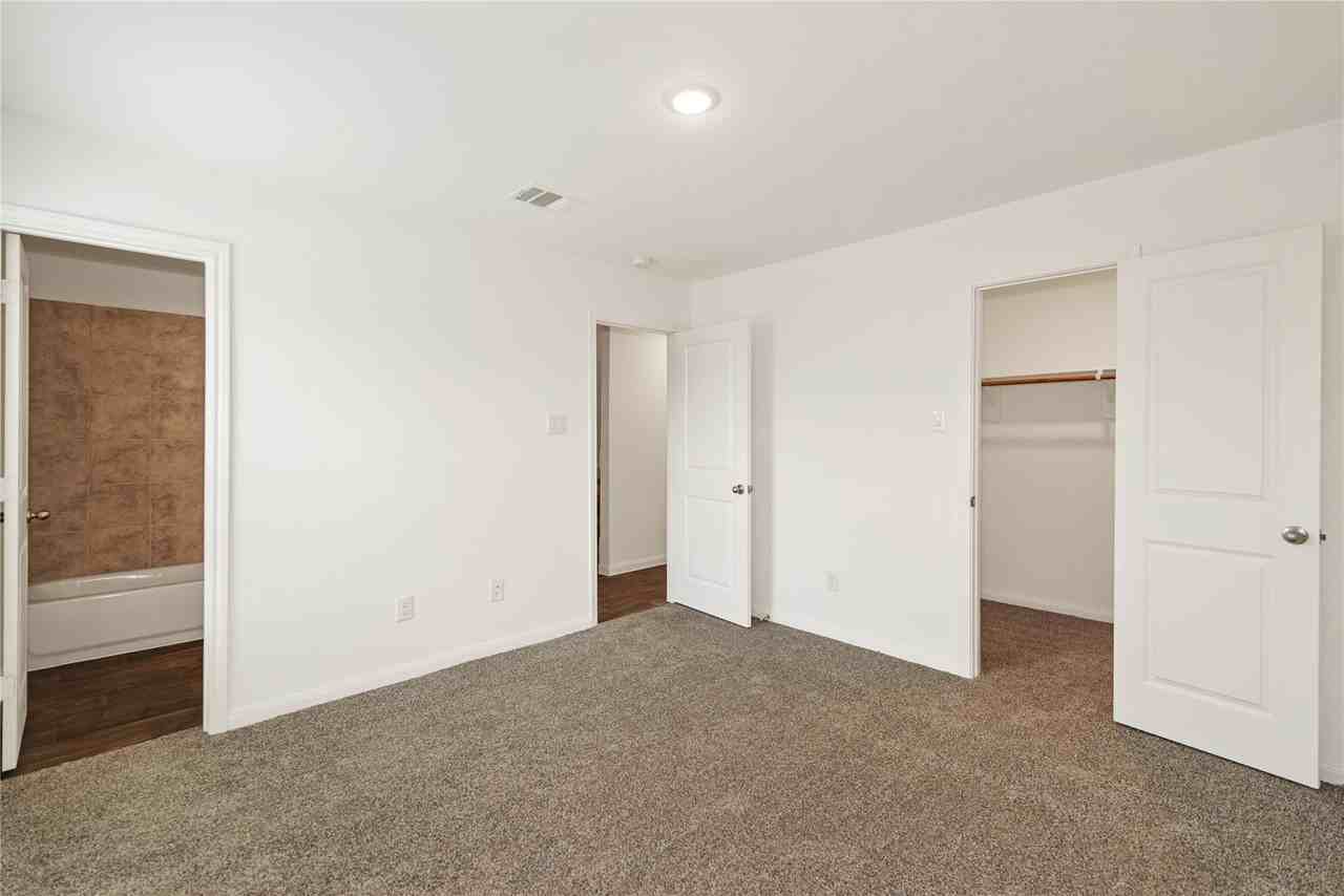 16722 North Marie Village Drive #16722 - Photo 5 of 21