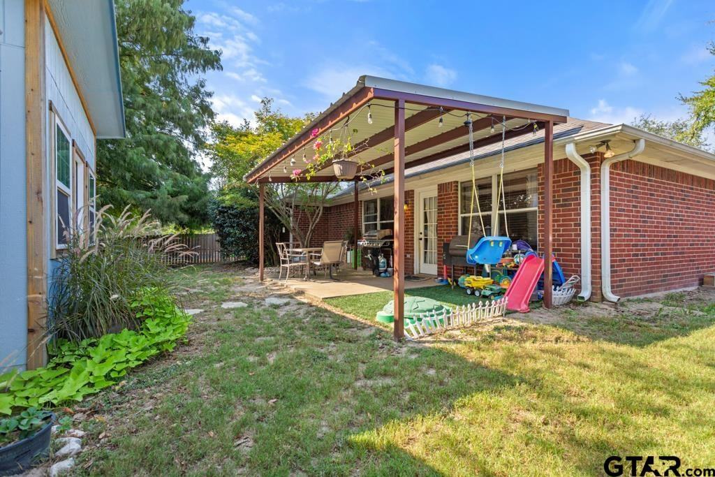 308 Willow Road #308 - Photo 4 of 33