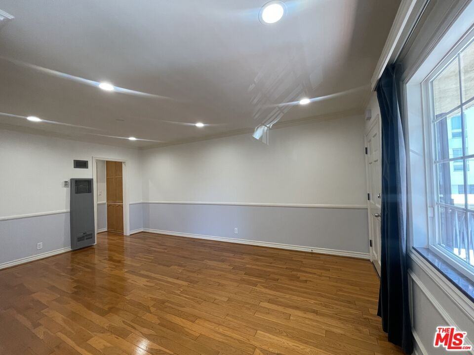 1126 N Formosa Ave #1126-7 - Photo 3 of 14