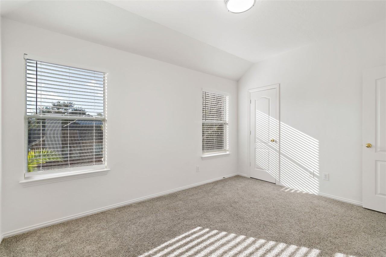 3326 Lakeway Lane #3326 - Photo 7 of 48