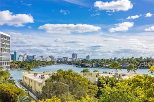 6900 Bay Dr - Photo 1 of 1