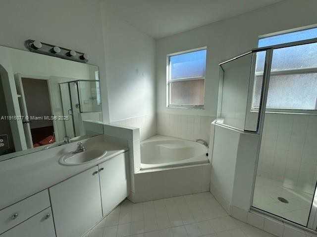 13295 Southwest 128th Street - Photo 4 of 19