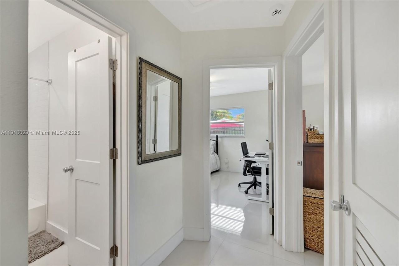 1504 Southwest 6th Avenue #1504-1504 - Photo 6 of 46