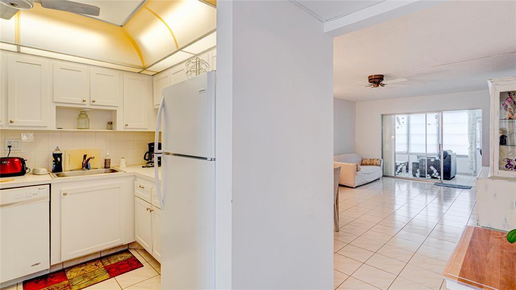 7787 Golf Circle Drive #7787-105 - Photo 5 of 31