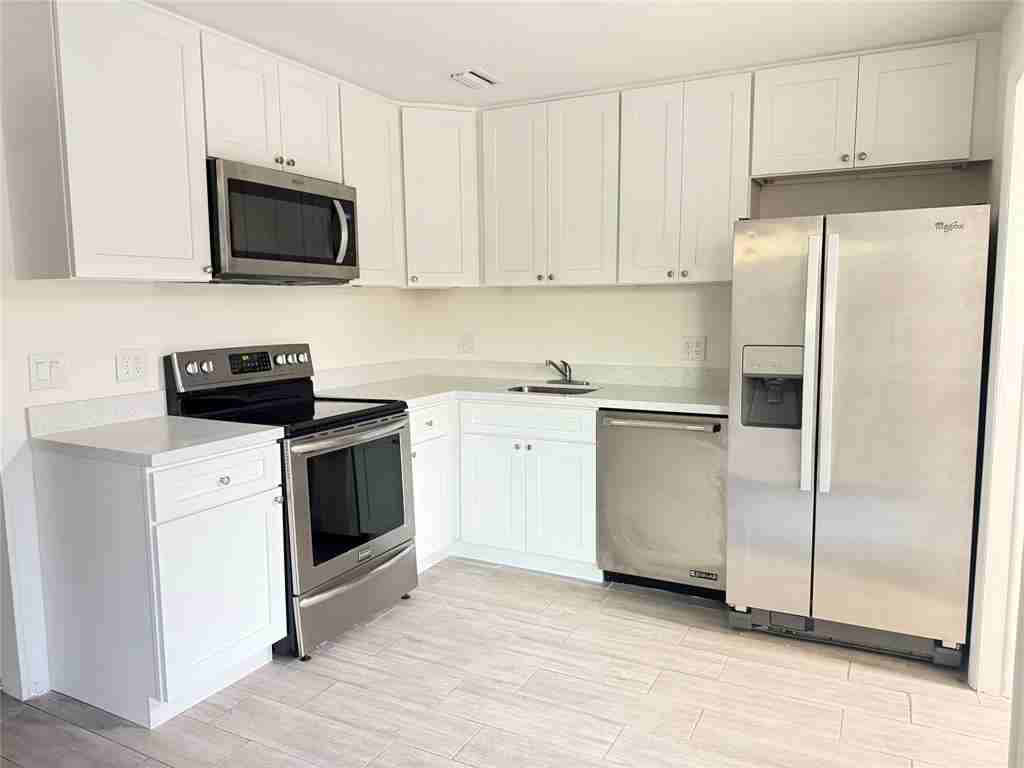 9460 Sw 52nd St #9460 - Photo 5 of 11