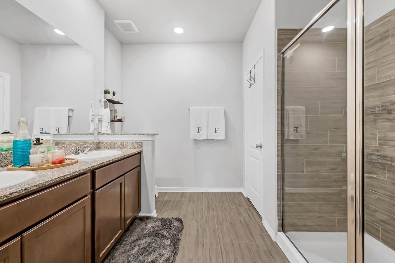 24715 Oakheath Arbor Ln #24715 - Photo 2 of 22