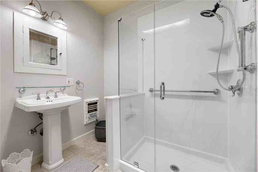 1604 South Main Street #1604 - Photo 4 of 25