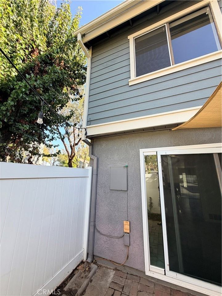 8722 Pine Crest Place #8722 - Photo 4 of 25