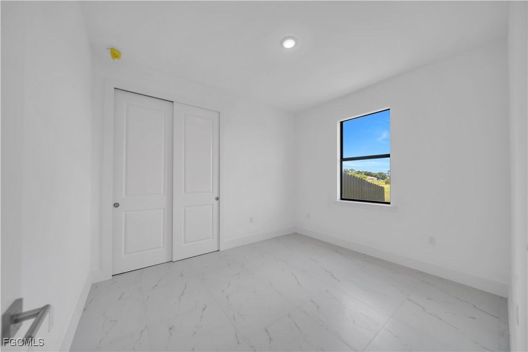 936 Homestead Rd S #936 - Photo 3 of 9