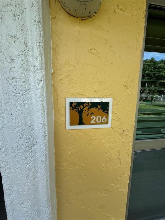 5156 Northeast 6th Avenue #5156-206 - Photo 3 of 7