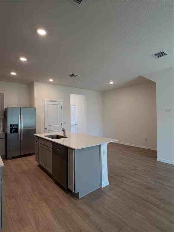 Orlando Street #3234 - Photo 2 of 19