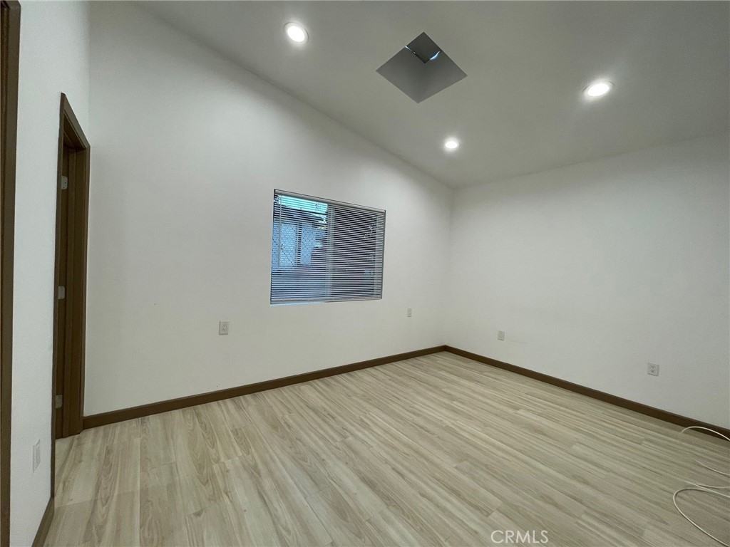 751 Baylor Avenue #751 - Photo 4 of 8