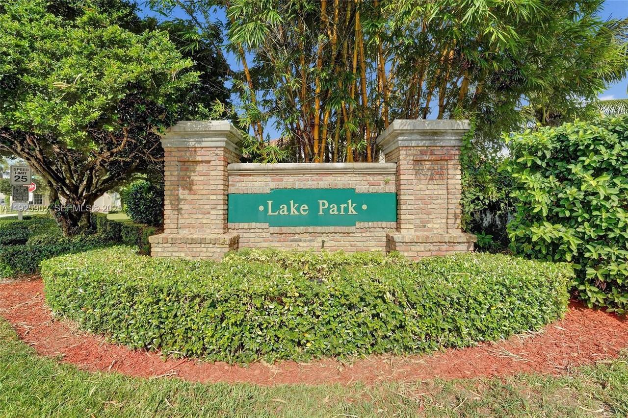 9012 Lake Park Circle South #9012 - Photo 2 of 47