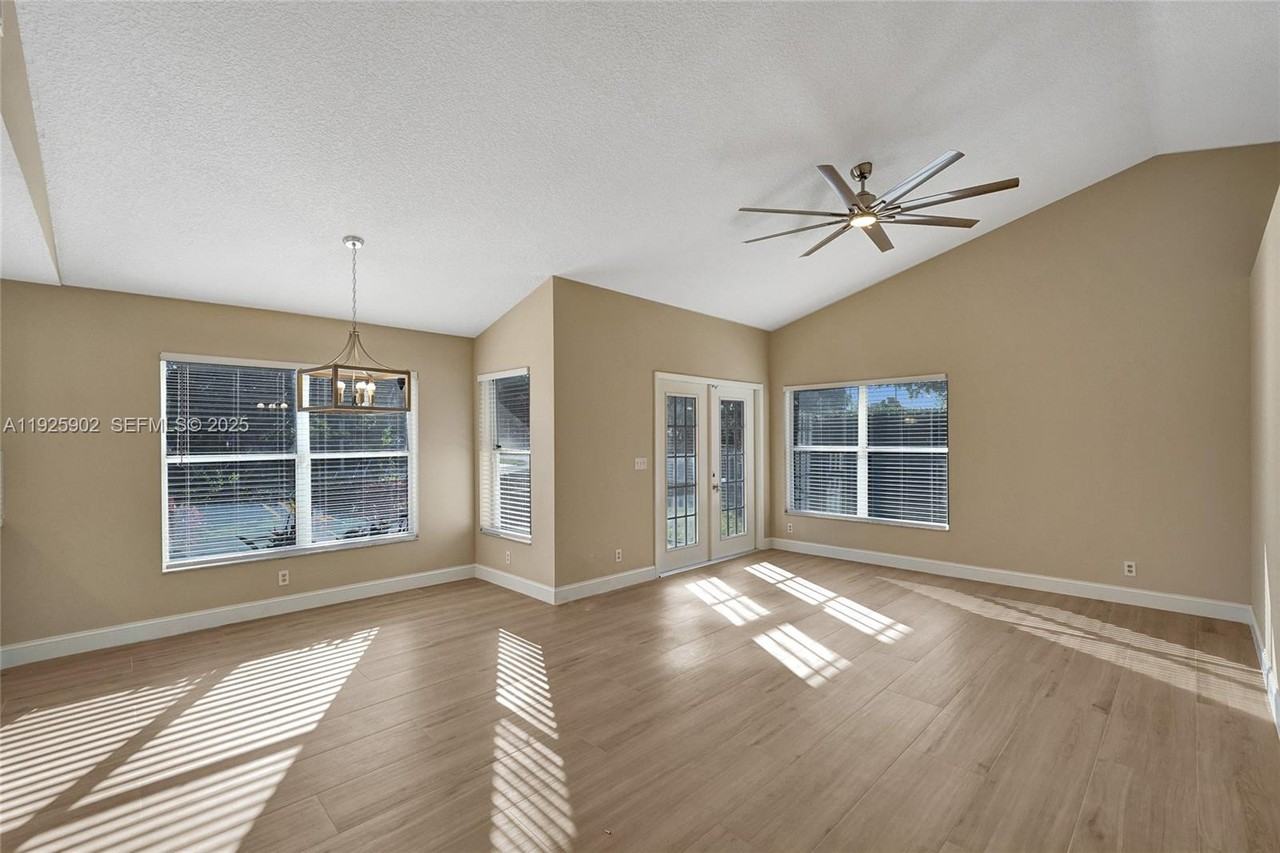 9012 Lake Park Circle South #9012 - Photo 6 of 47