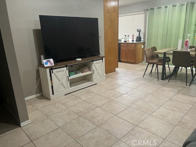 1877 Woodgate Drive #1877 - Photo 3 of 6