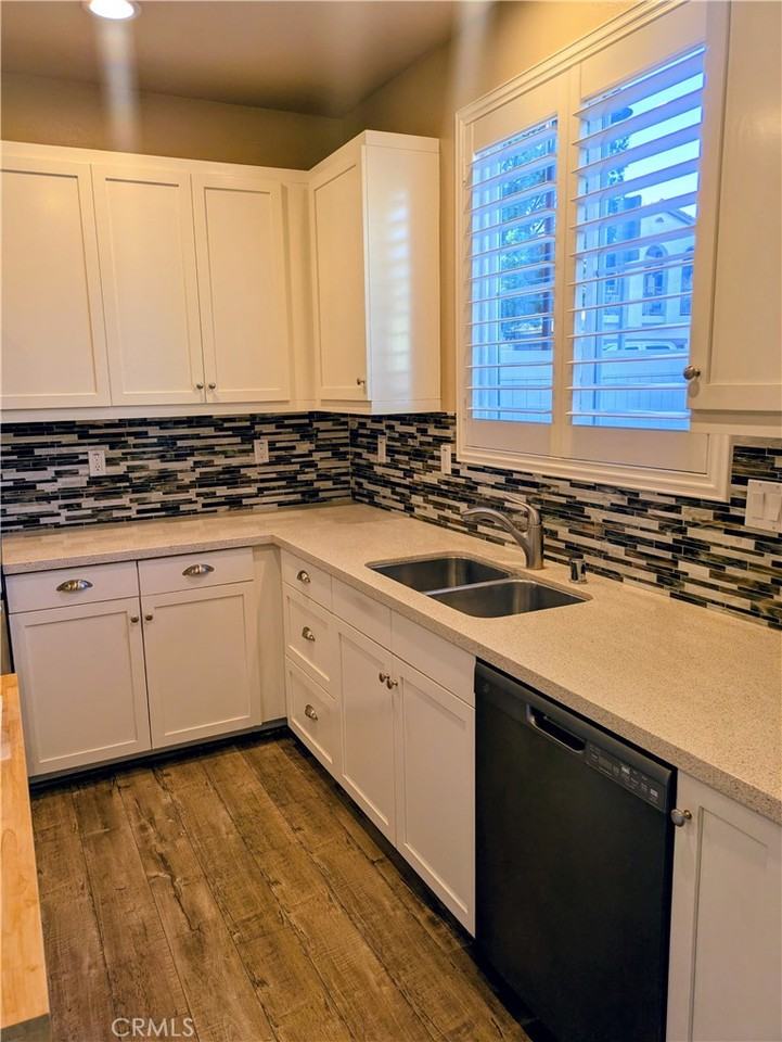 42945 Avenida Amistad #42945 - Photo 5 of 32