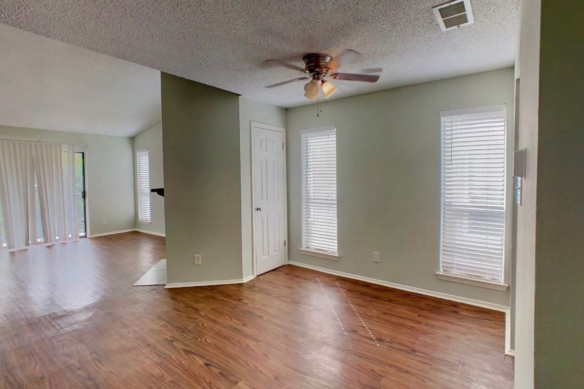 2008 West Loop #2008D - Photo 4 of 15