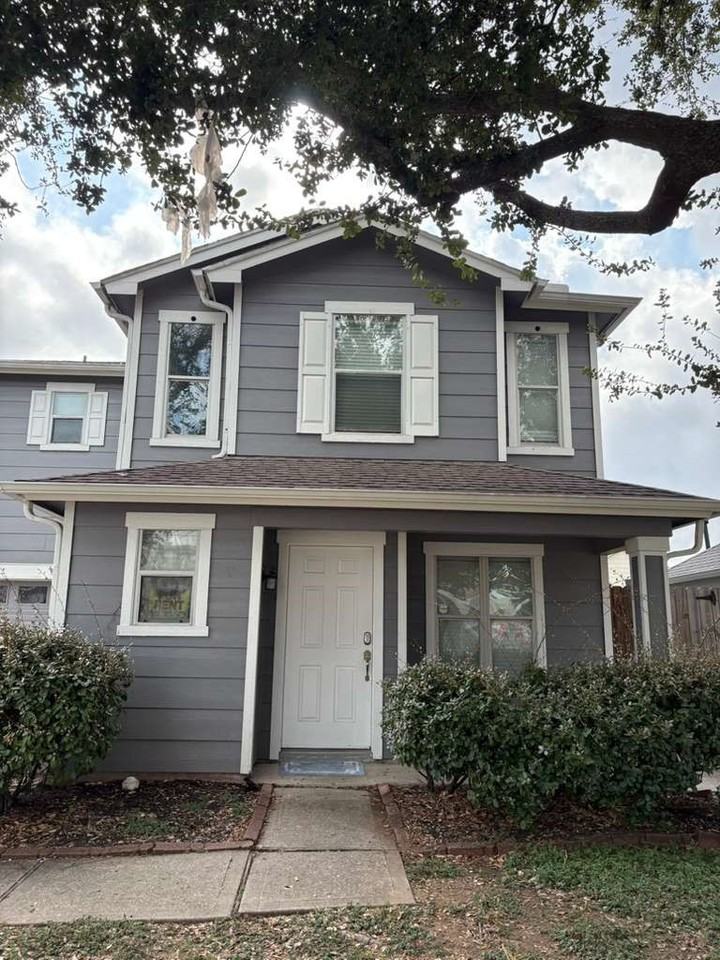 4138 Carmel Ridge Way #4138 - Photo 5 of 22