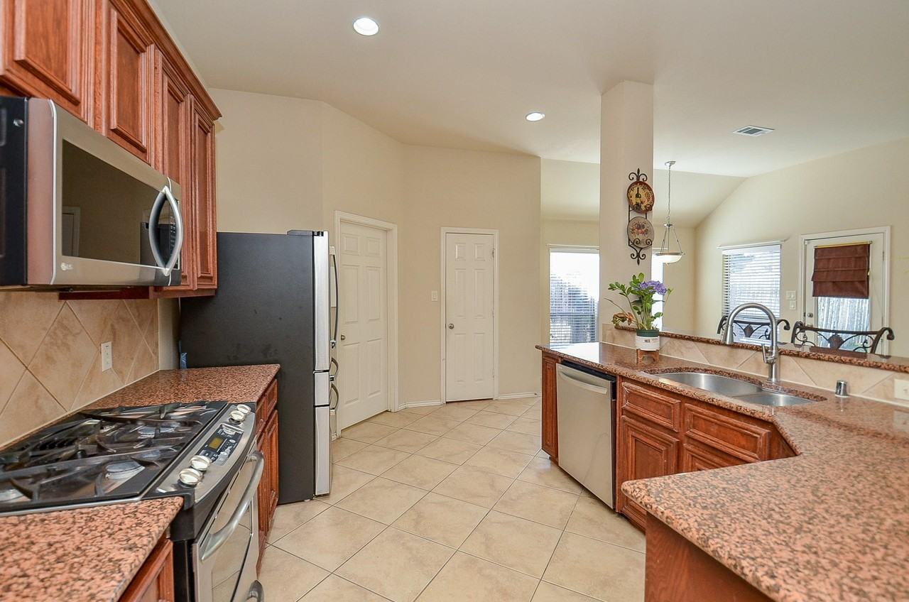 5915 Turkey Creek #5915 - Photo 7 of 40