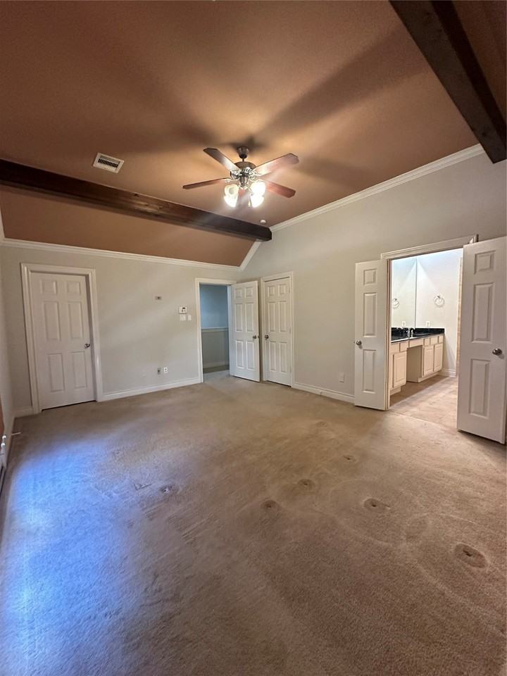 9114 Harbor Hills Drive #9114 - Photo 5 of 17