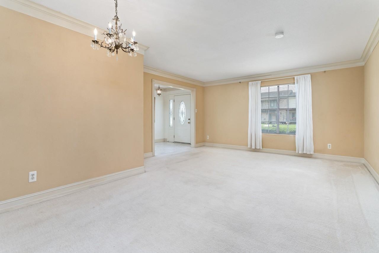 5960 Townhouse Lane #5960 - Photo 6 of 27