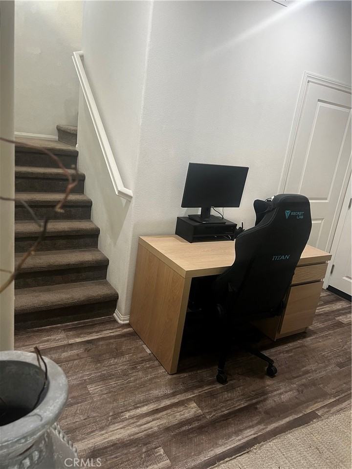 180 Dorsett Avenue #180 - Photo 5 of 27