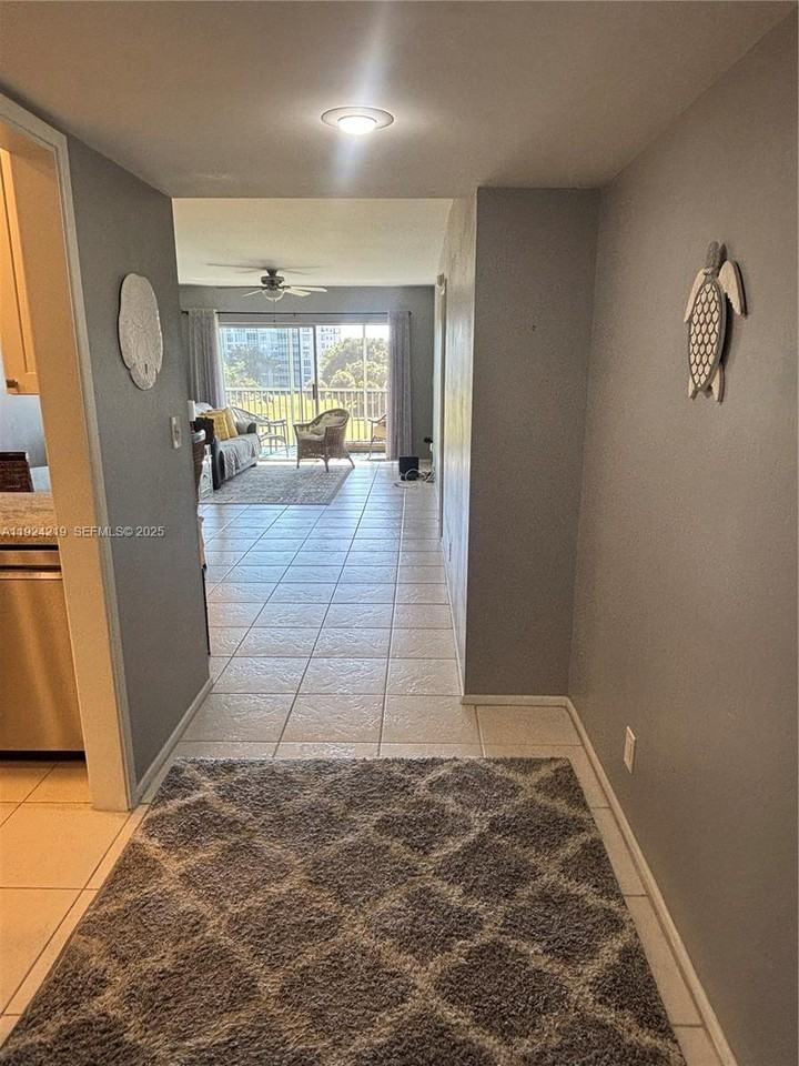 2900 North Palm Aire Drive