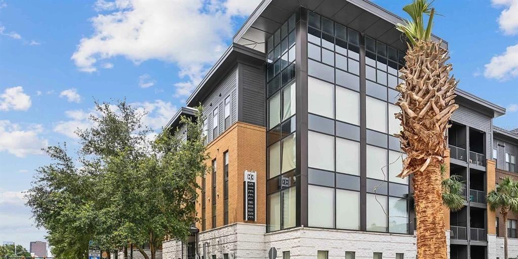 776 North Orange Avenue #776 - Photo 5 of 42