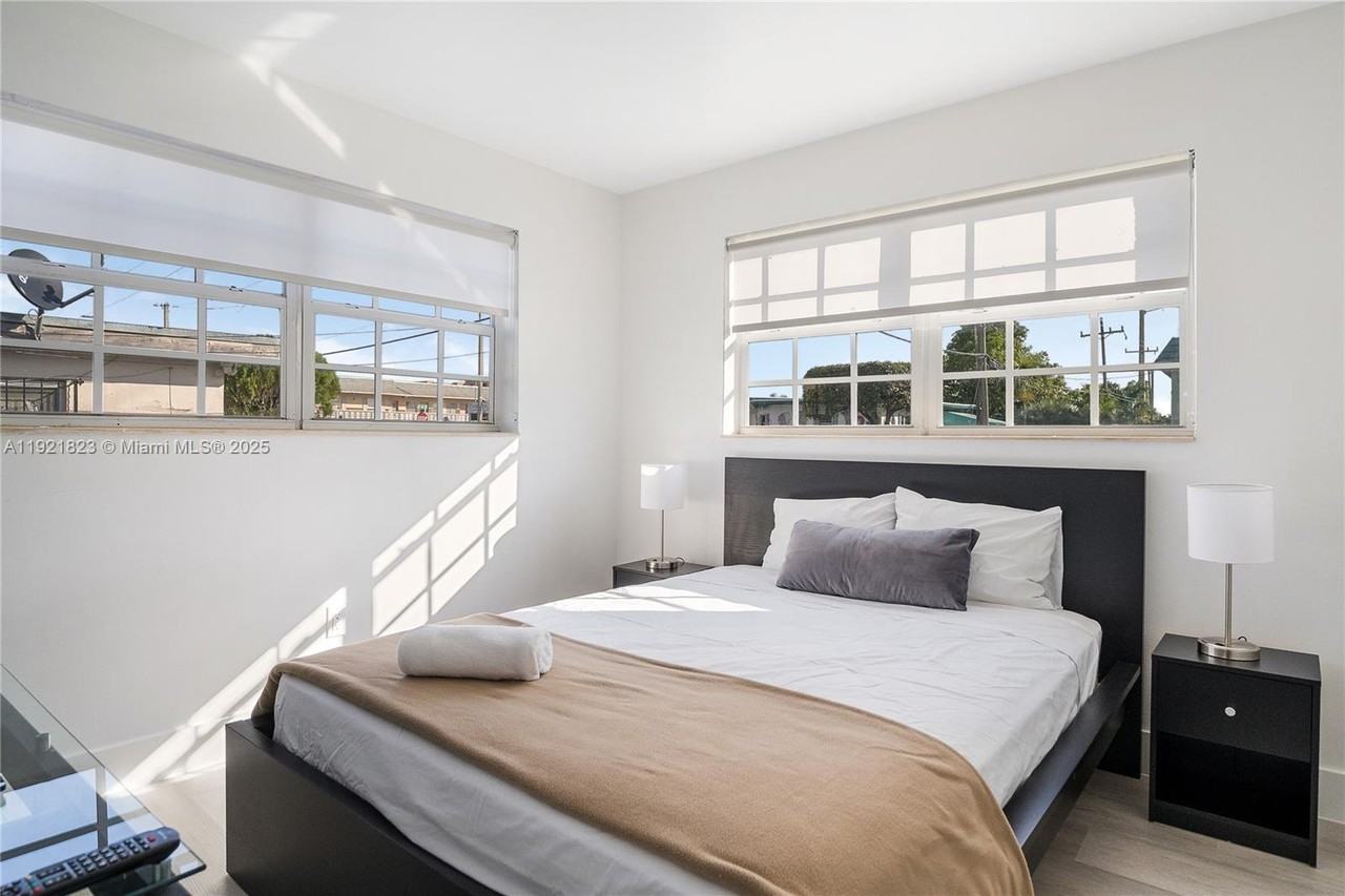 4421 Northwest 9th Street #4421-4421 - Photo 2 of 14