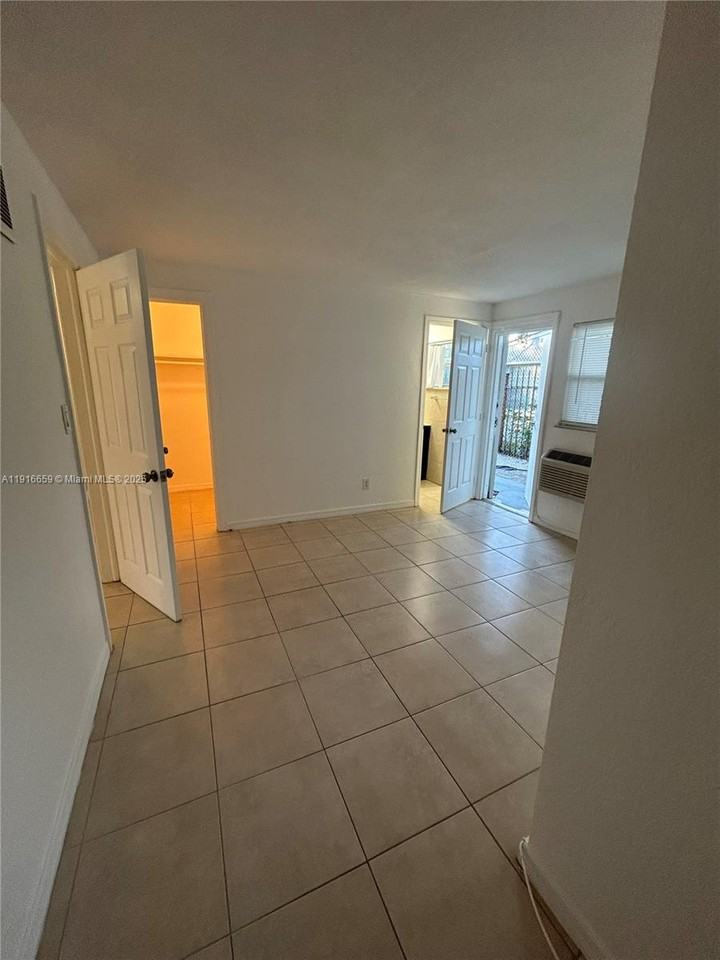 1126 Southwest 15th Terrace #1126-2 - Photo 4 of 13