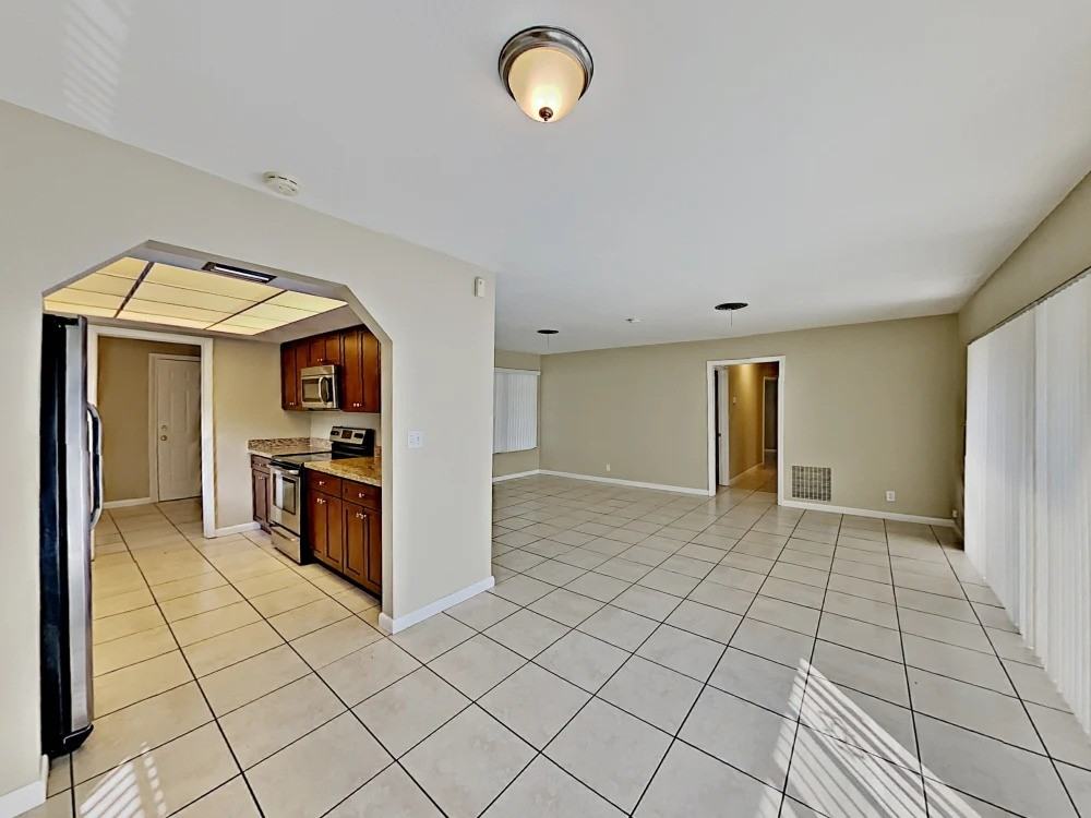 2242 Cypress Creek Road #NA - Photo 3 of 10