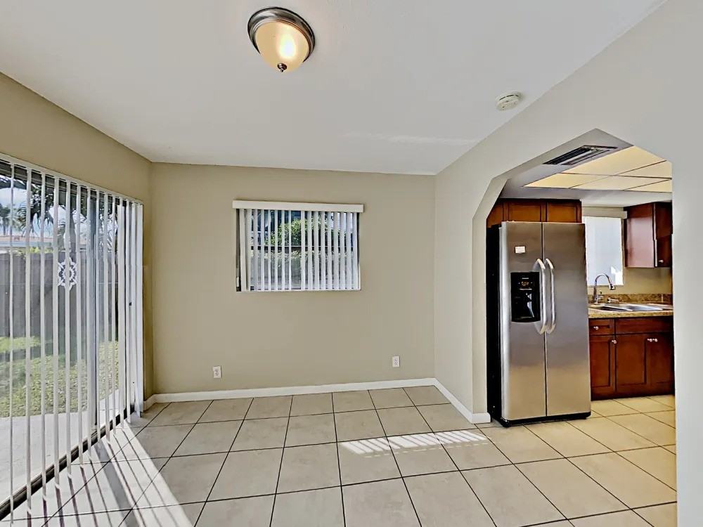 2242 Cypress Creek Road #NA - Photo 5 of 10