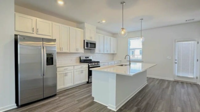 7 Peeples Dr #7 - Photo 4 of 22