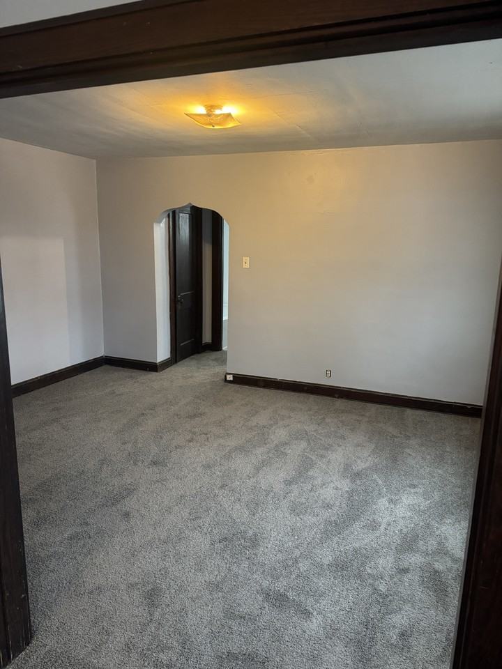 4210 Lowry Ave #3 - Photo 3 of 14