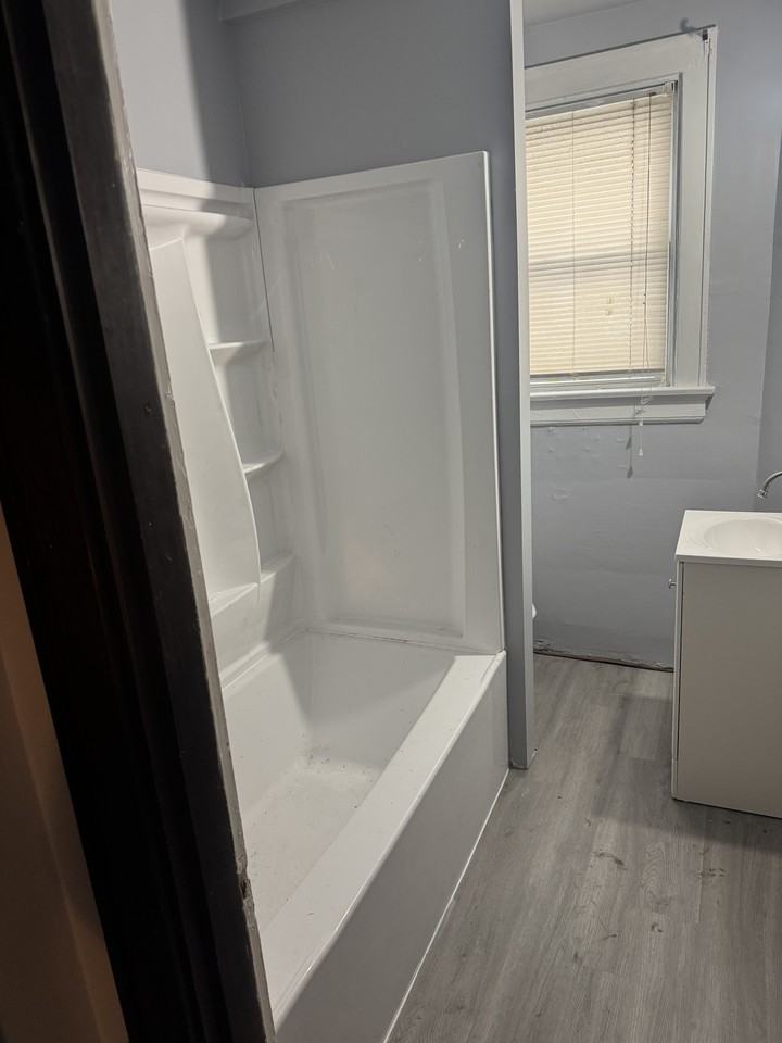 4210 Lowry Ave #3 - Photo 4 of 14