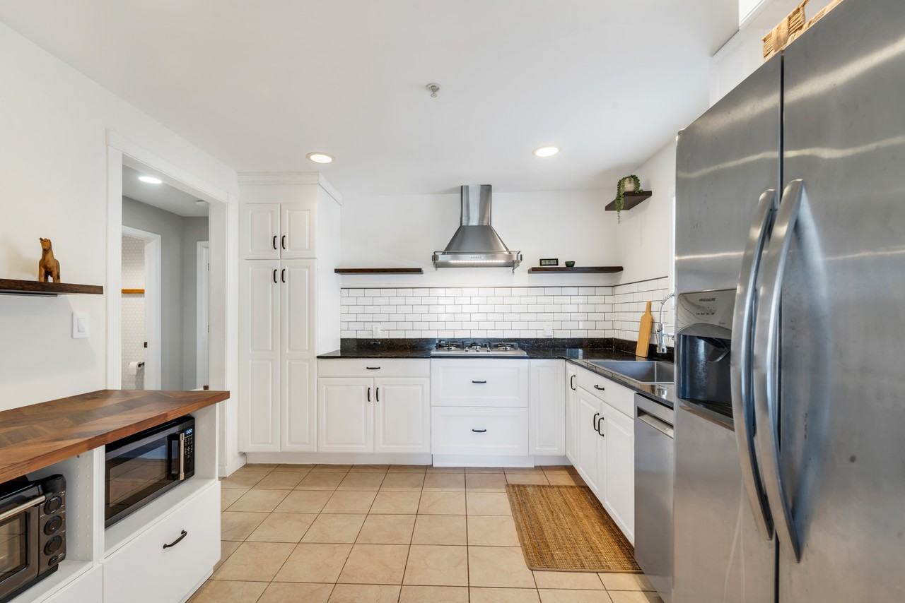 15 Legend Hills Drive #15 - Photo 4 of 14