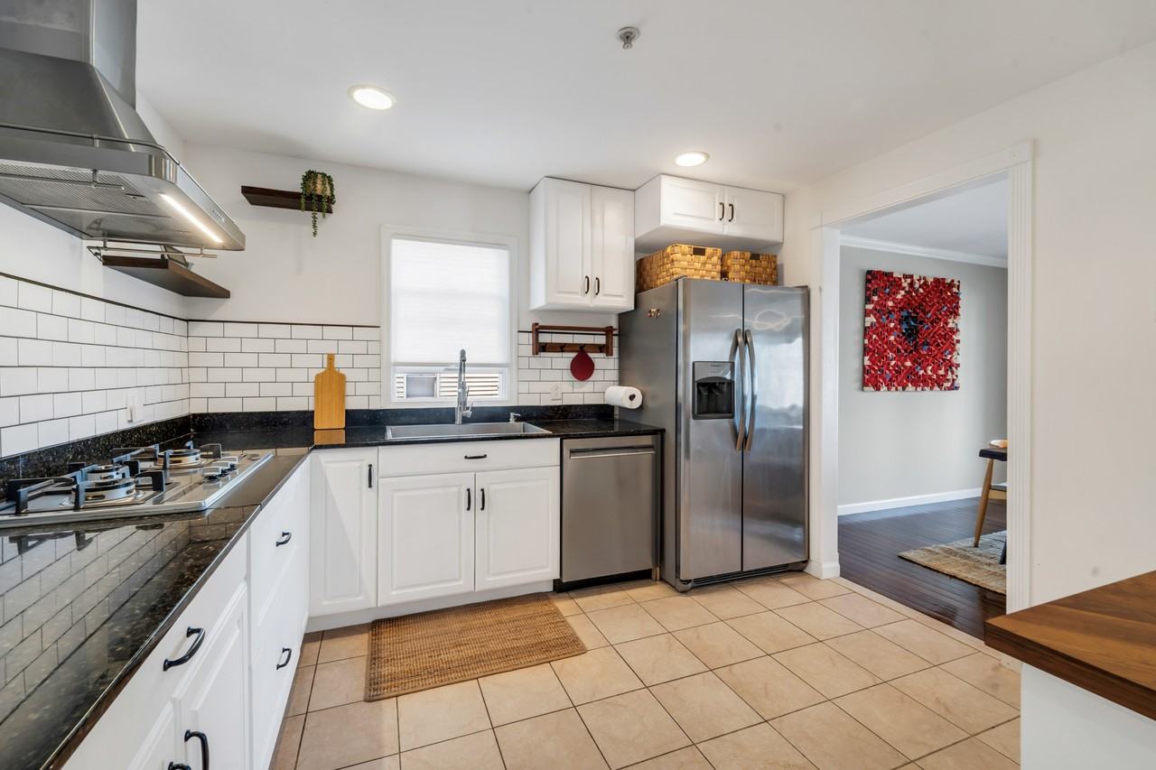 15 Legend Hills Drive #15 - Photo 6 of 14