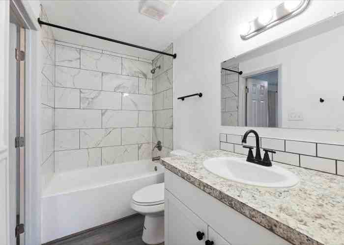 1319 East Victory Road #NA - Photo 7 of 19