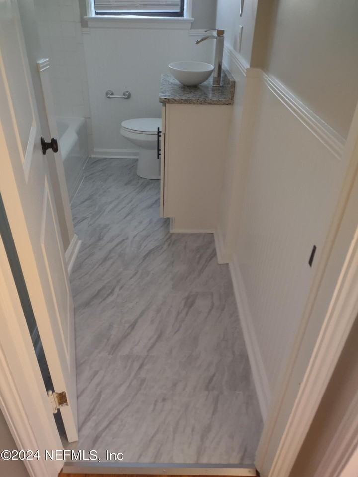 1552 Naldo Avenue #1552-1552 - Photo 4 of 19