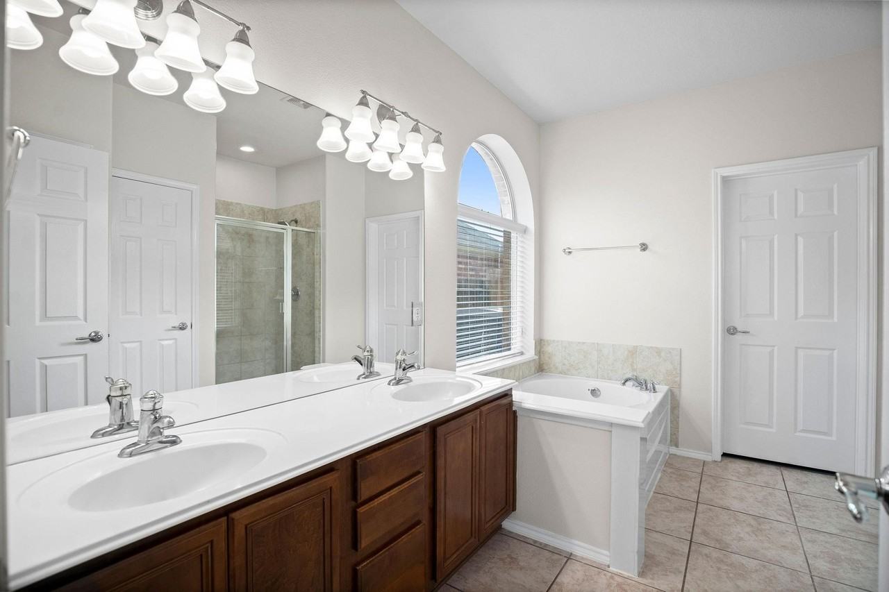 30218 Legacy Pines Drive #30218 - Photo 6 of 27