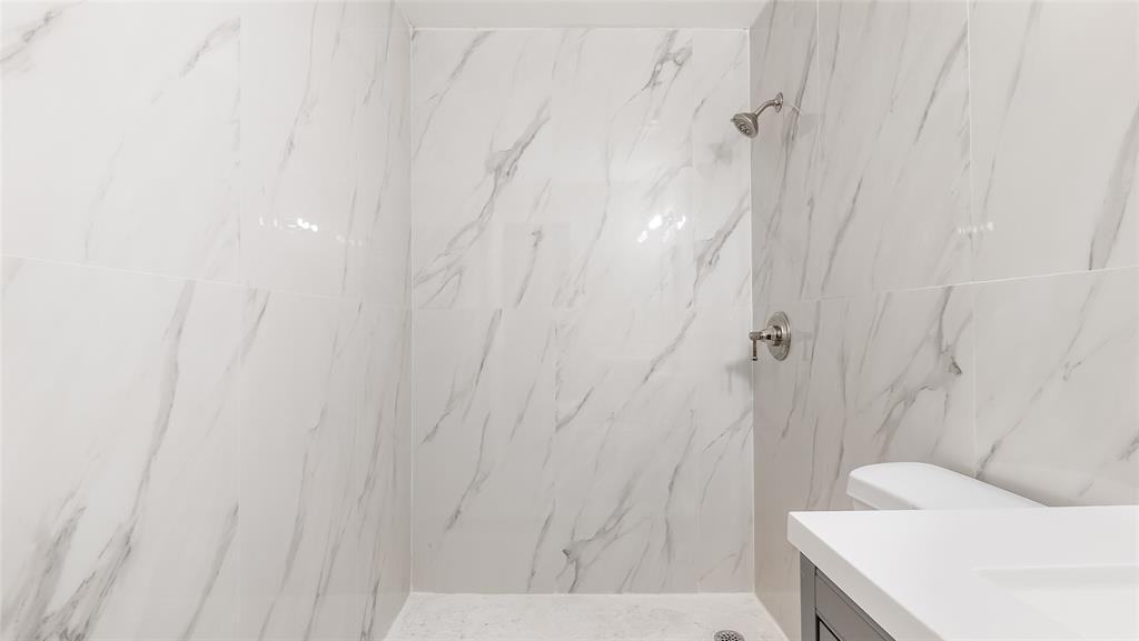 626 Southwest 14th Avenue #626-202 - Photo 2 of 15