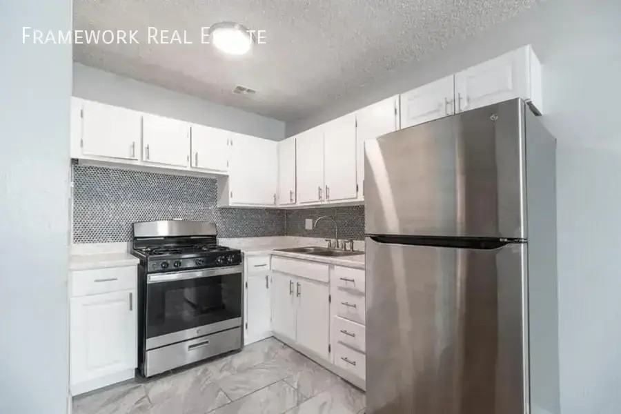 1430 Moline St #1430-106 - Photo 4 of 14