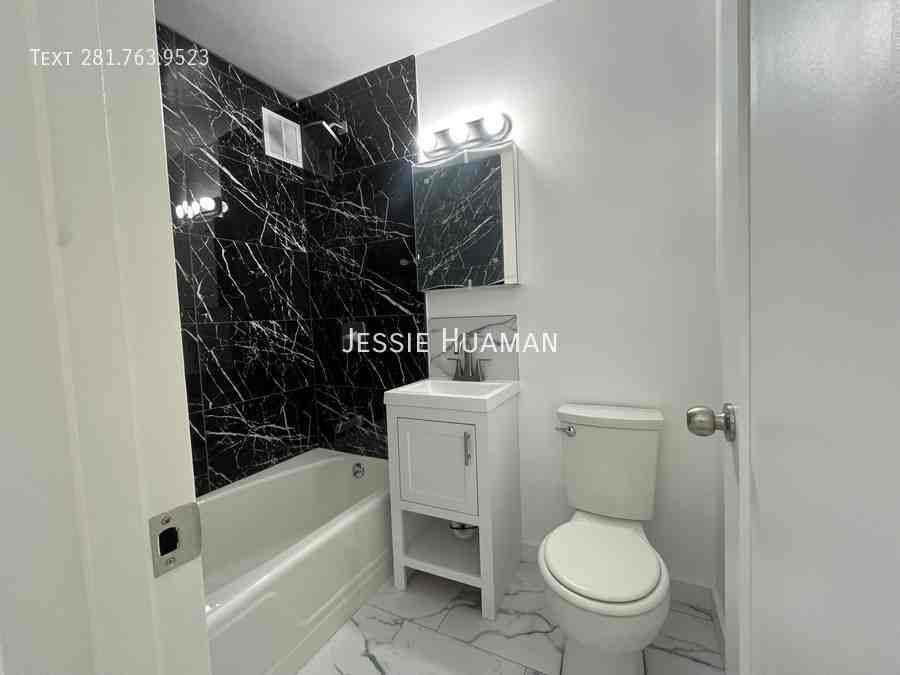 399 East 72nd Street #19 - Photo 7 of 7