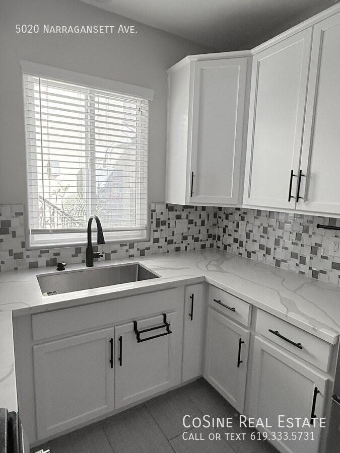 5020 Narragansett Avenue - Photo 3 of 13