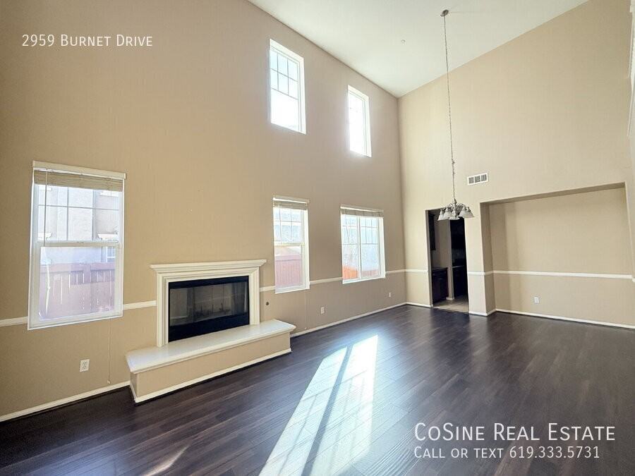 2959 Burnet Drive - Photo 4 of 41