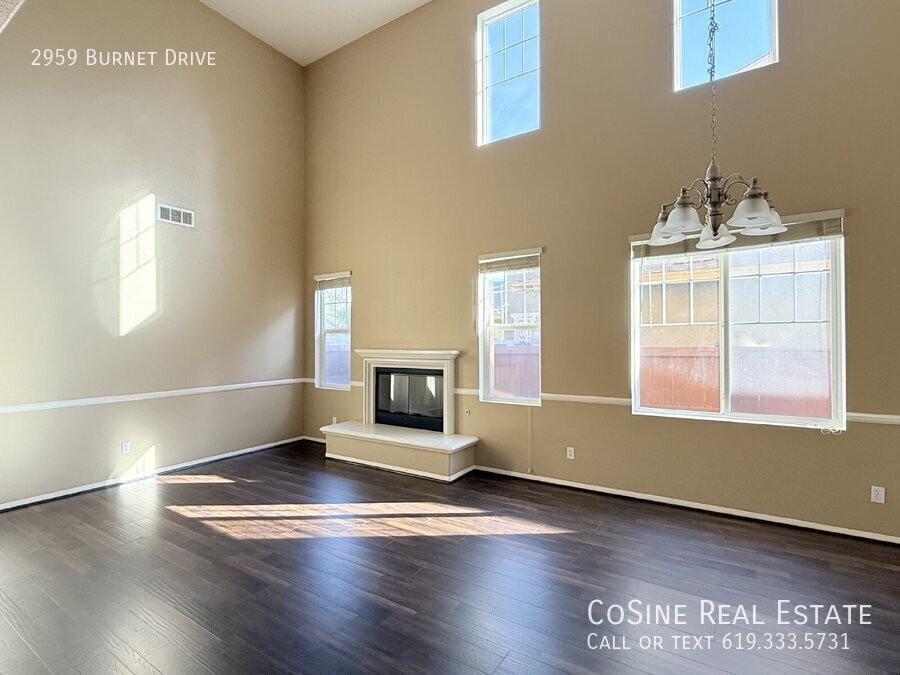 2959 Burnet Drive - Photo 5 of 41