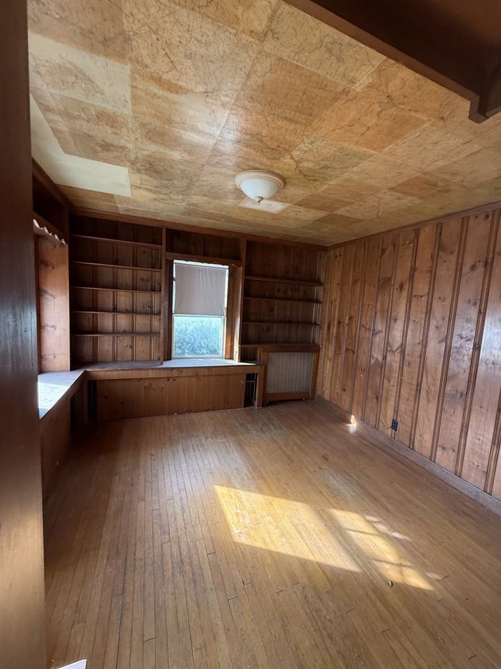 163 Silver Street #1 - Photo 2 of 5