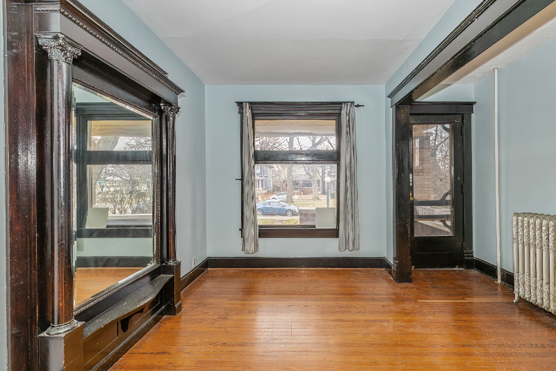 977 Woodruff Place East Drive - Photo 4 of 19