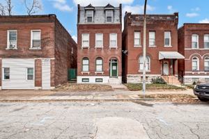 featured image of 3257 Michigan Avenue #2F